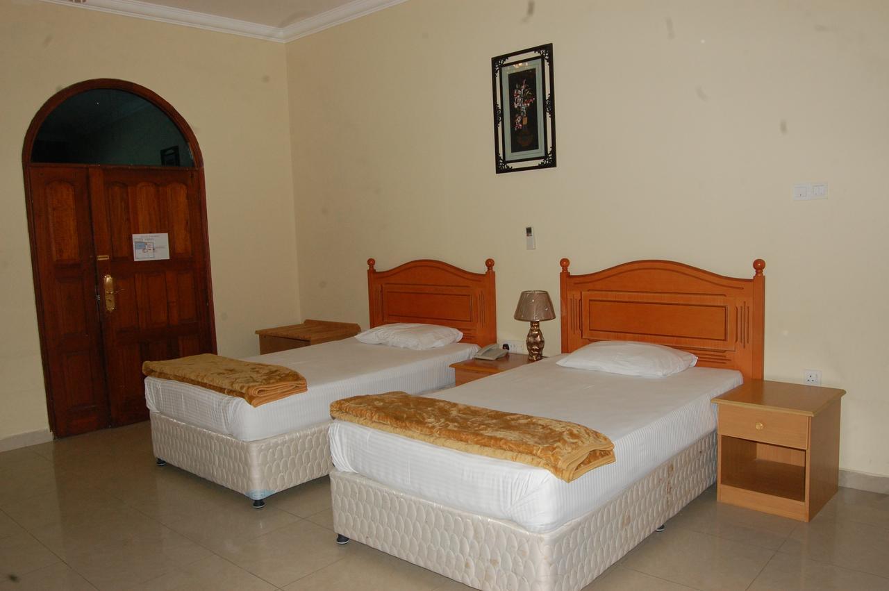 Al Amwaj Hotel Sharjah Ngoại thất bức ảnh